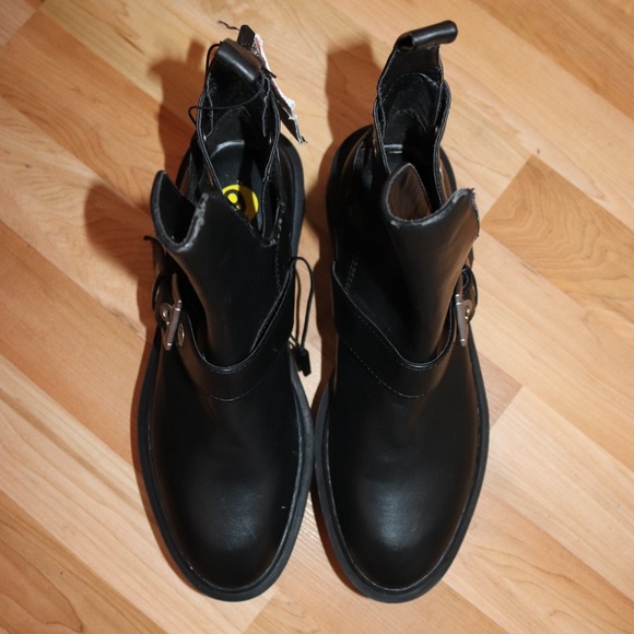 Zara | combat Style Ankle Boots Size 8 * small flaws - Picture 2 of 13